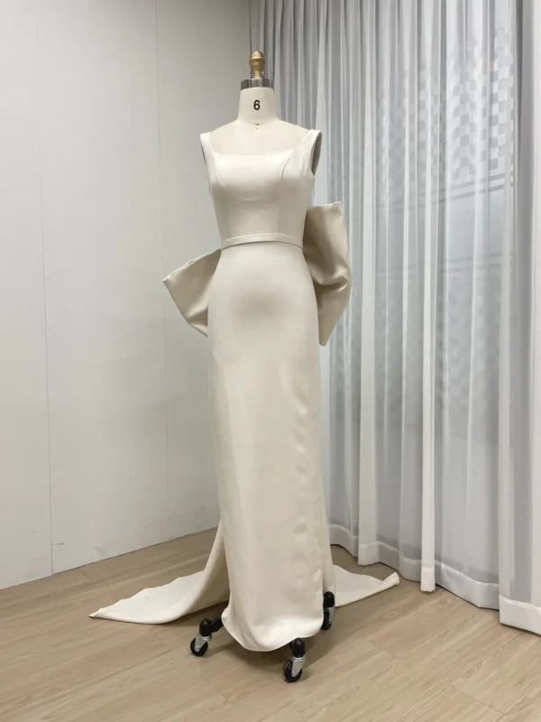 Sophisticated Satin Column Gown with Detachable Oversized Bow and Train MY30132-3 - 图片 4