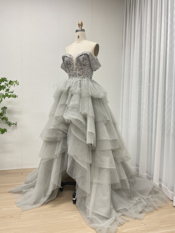 Tiered Tulle Ball Gown With Beaded Bodice And Off-Shoulder Sleeves MB40309 - 图片 3