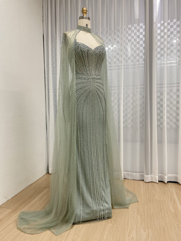 Emerald Elegance Enchanted Evening Gown With Removable Cape MB40365C - 图片 3
