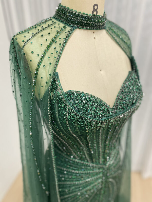 Emerald Elegance Enchanted Evening Gown With Removable Cape MB40365C - 图片 10