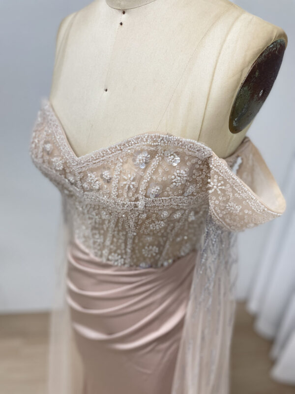 Red Enchantment Off-Shoulder Dress MB40434 - 图片 7