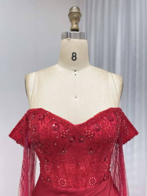 Red Enchantment Off-Shoulder Dress MB40434 - 图片 3