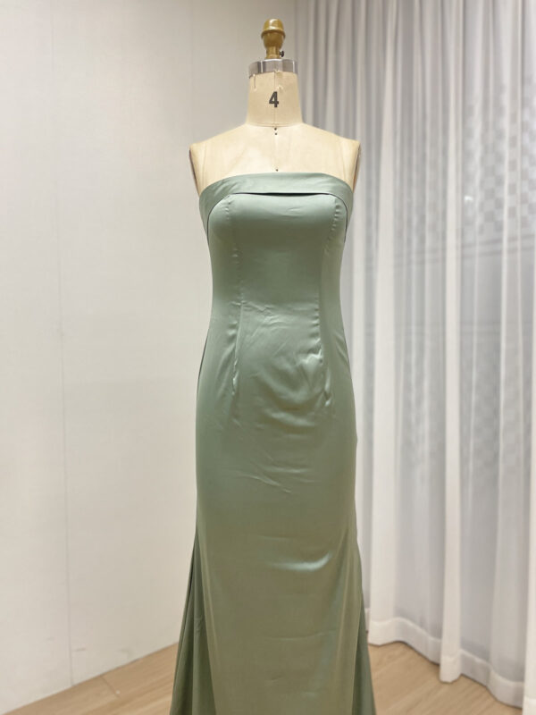 Emerald Enchantment Lush Luxe Satin Dress MC20015-3 - 图片 4