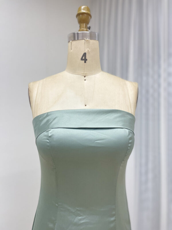 Emerald Enchantment Lush Luxe Satin Dress MC20015-3 - 图片 3