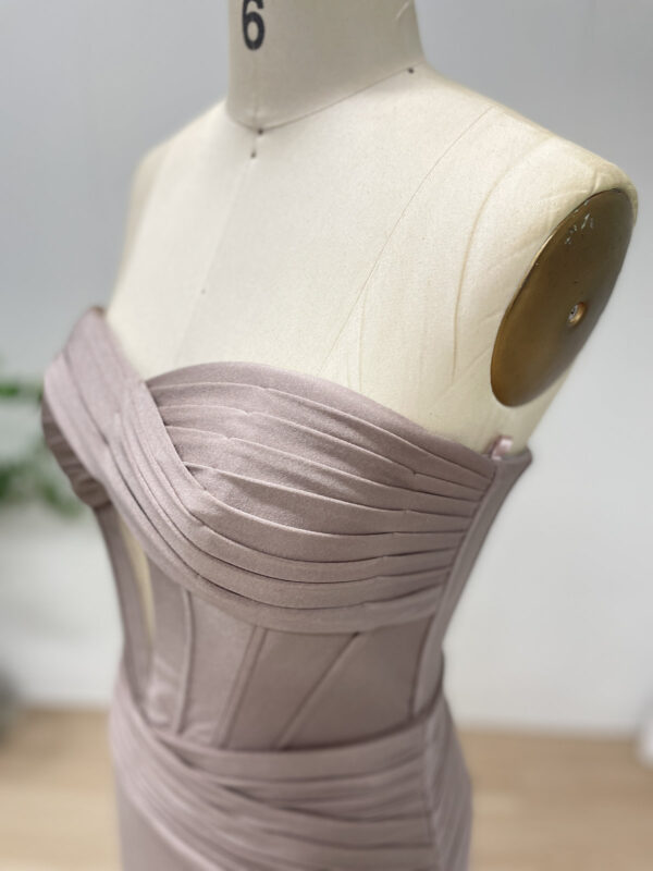 Strapless Elegance Unveiled Slit & Chic Prom Dress MC20074 - 图片 4