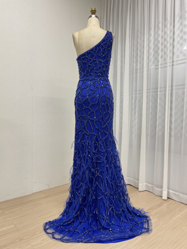 Opulent Blue Feather Beadwork Gown MC20080 - 图片 6