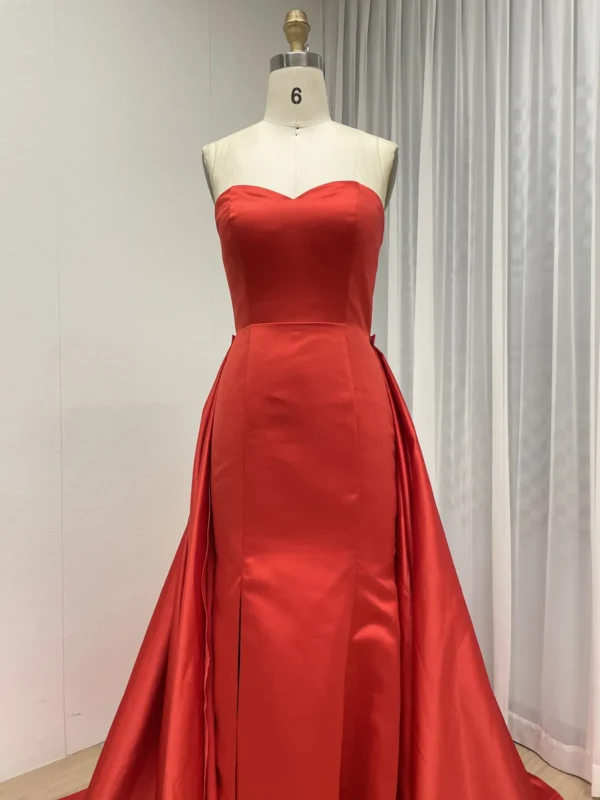 Dramatic Fuchsia Satin Gown With Fitted Bodice And Draped Overlay Skirt MY30162 - 图片 9