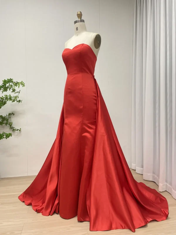 Dramatic Fuchsia Satin Gown With Fitted Bodice And Draped Overlay Skirt MY30162 - 图片 10