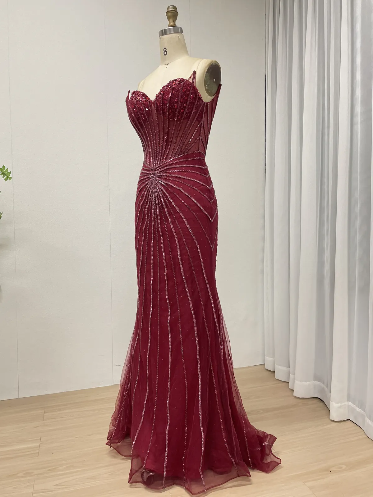 Burgundy Beaded Elegance Evening Gown MC20095 - 图片 5