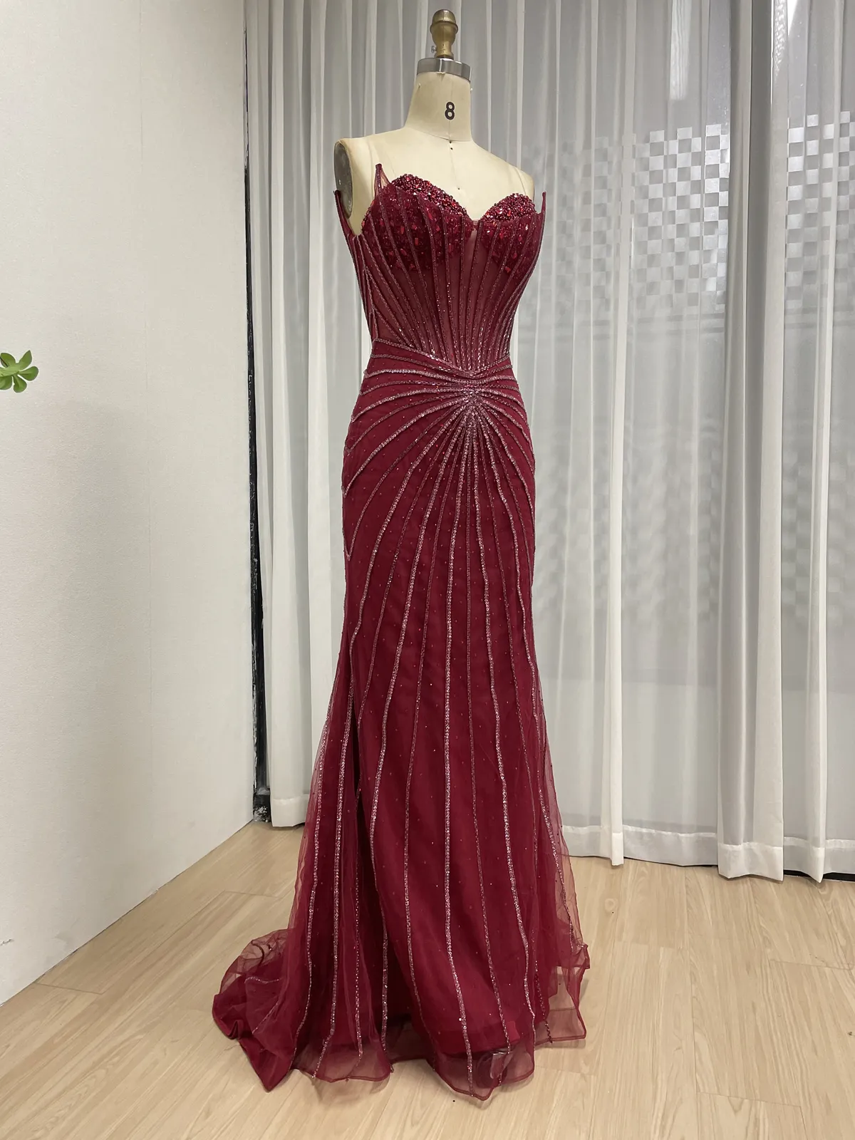 Burgundy Beaded Elegance Evening Gown MC20095 - 图片 3