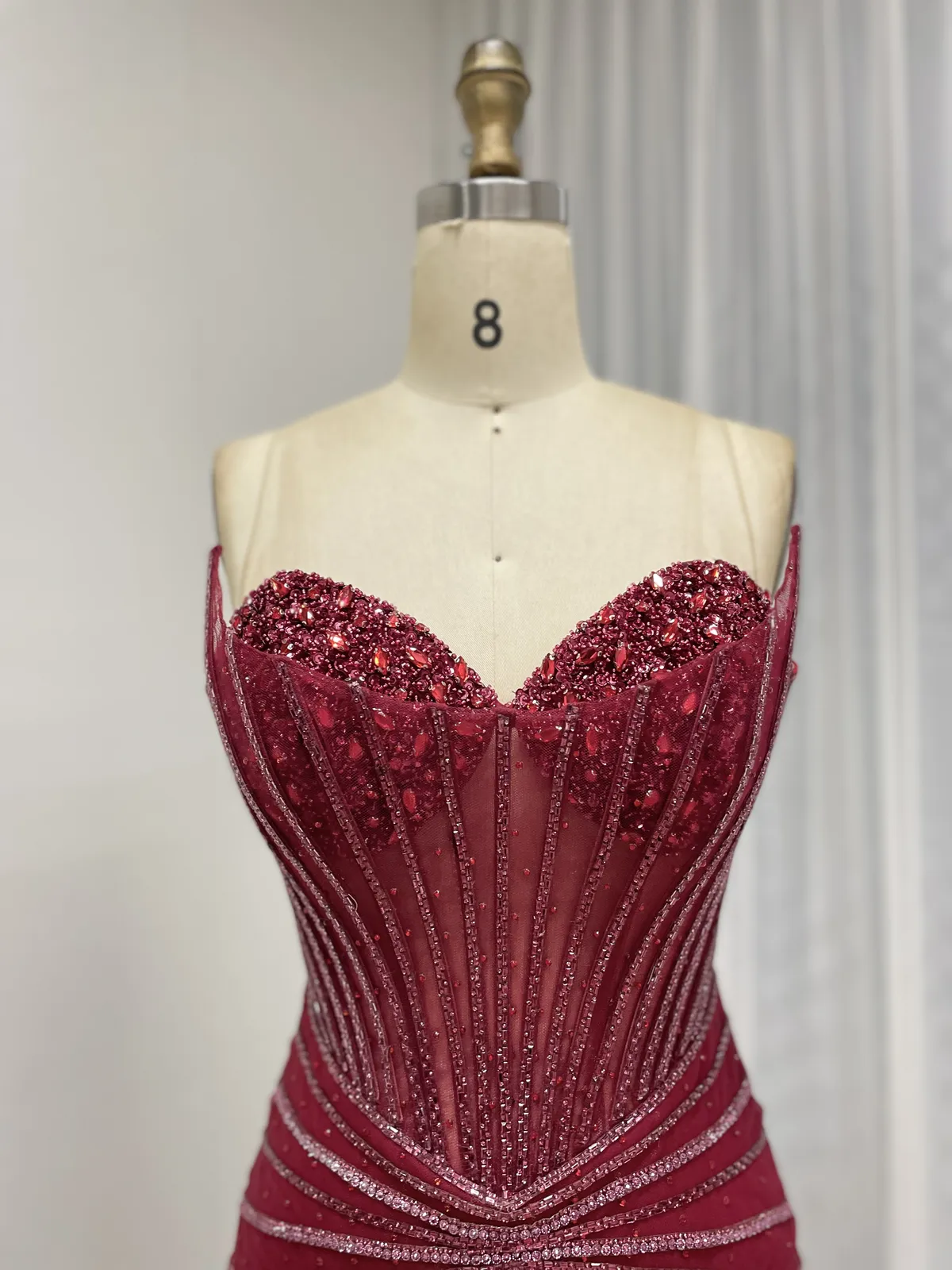 Burgundy Beaded Elegance Evening Gown MC20095 - 图片 2