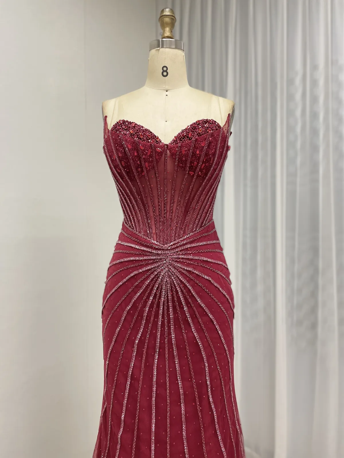 Burgundy Beaded Elegance Evening Gown MC20095 - 图片 4