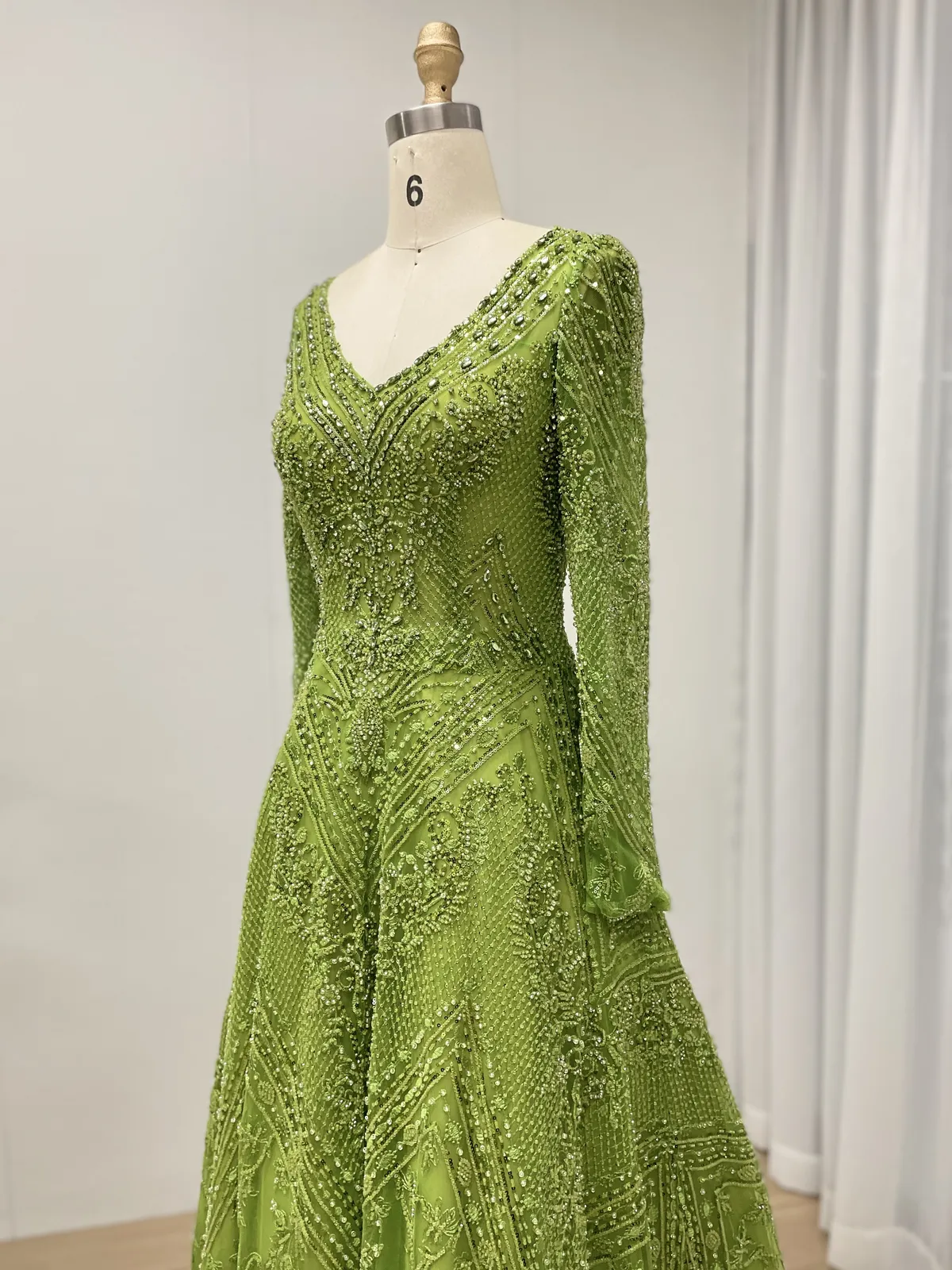 Luxurious Emerald Green A-Line Evening Gown with Full Beaded Embroidery MY30193 - 图片 4