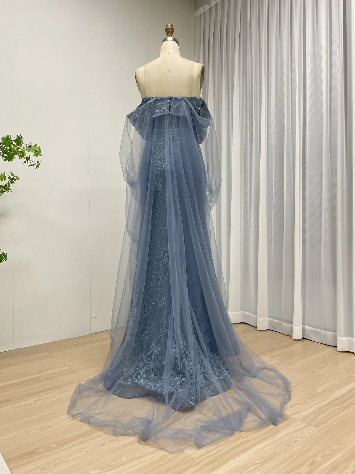 Dusty Blue Off-Shoulder Mermaid Evening Gown with Embroidered Lace and Tulle Cape Train MY30199 - 图片 4