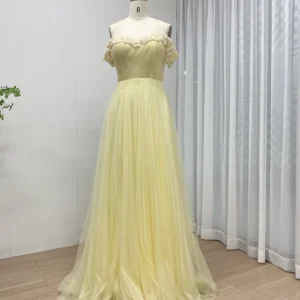 Light Yellow Off Shoulder Chiffon Evening Dress with Floral Appliqué Wholesale Formal Gown MB40315
