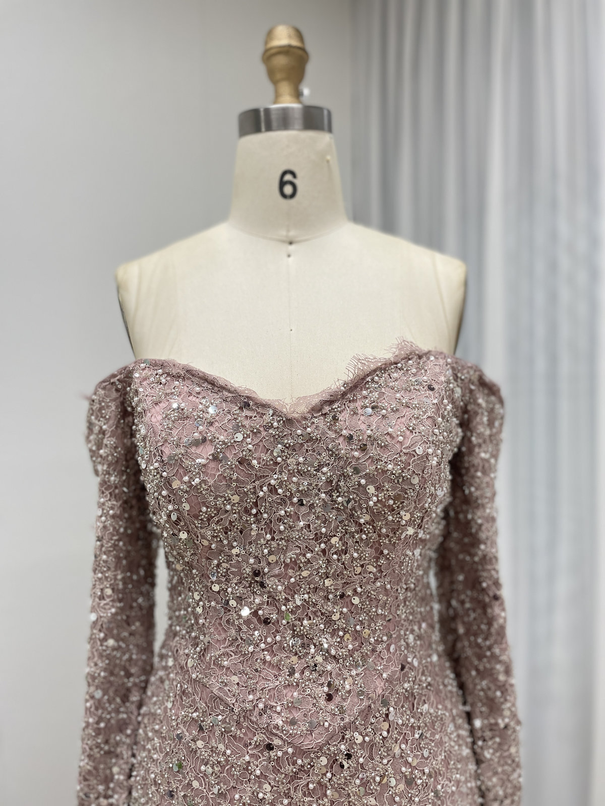 Blush Pink Off-Shoulder Sequin Mermaid Evening Gown with Long Sleeves & Front Slit MY30170 - 图片 3