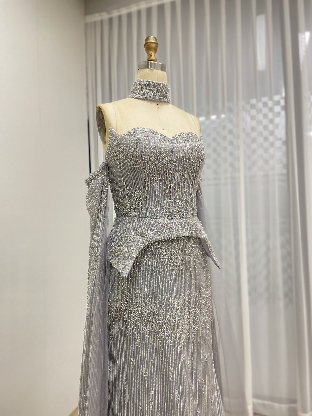 Champagne Gold Strapless Beaded Evening Gown with Peplum Waist and Detachable Sleeves MY30207 - 图片 8