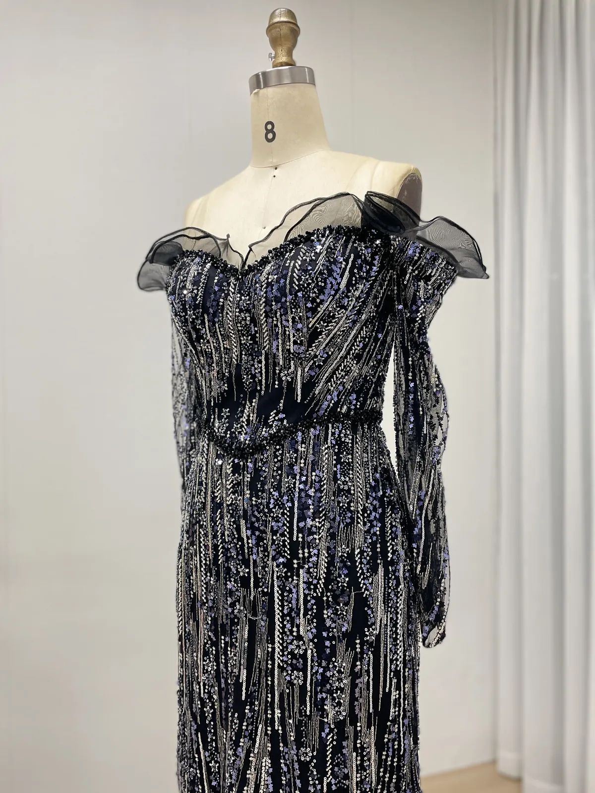 Champagne Long Sleeve Beaded Gown with Structured Shoulders MY30219 - 图片 7