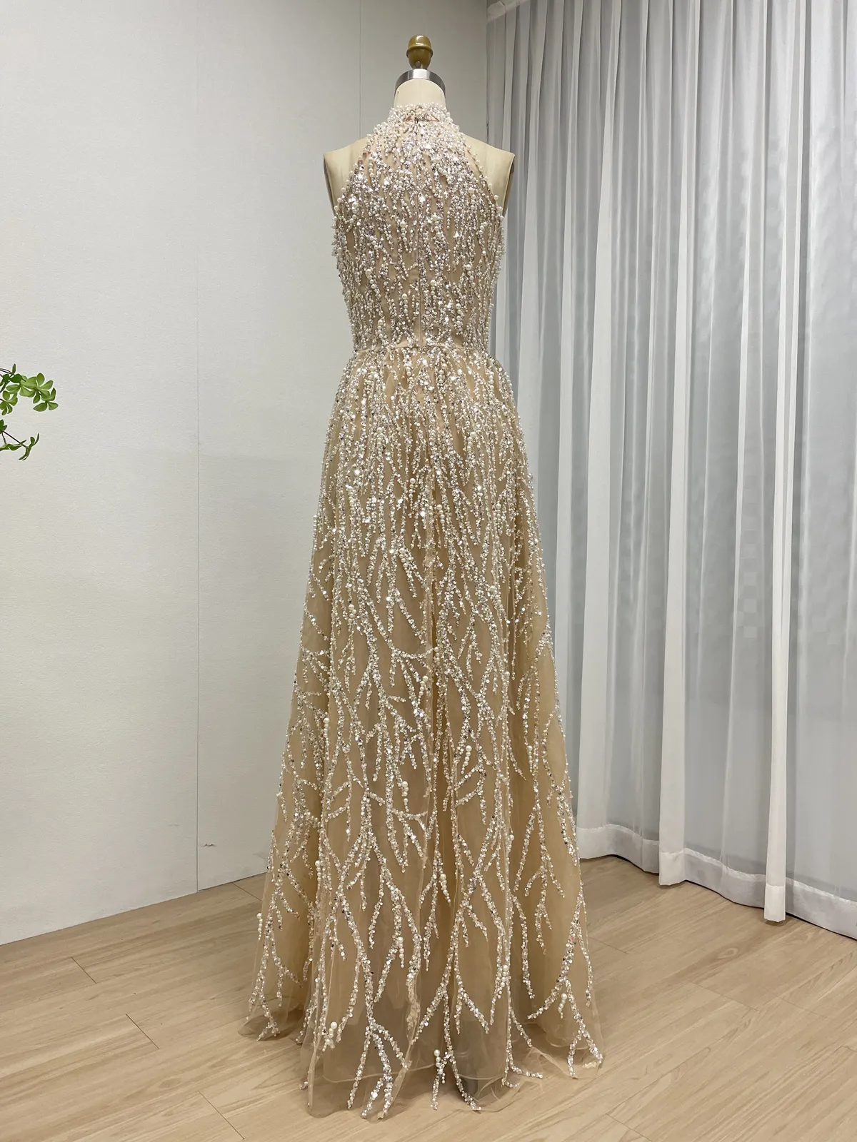 Champagne Halter Evening Gown with Botanical Branch Beadwork MY30223 - 图片 5