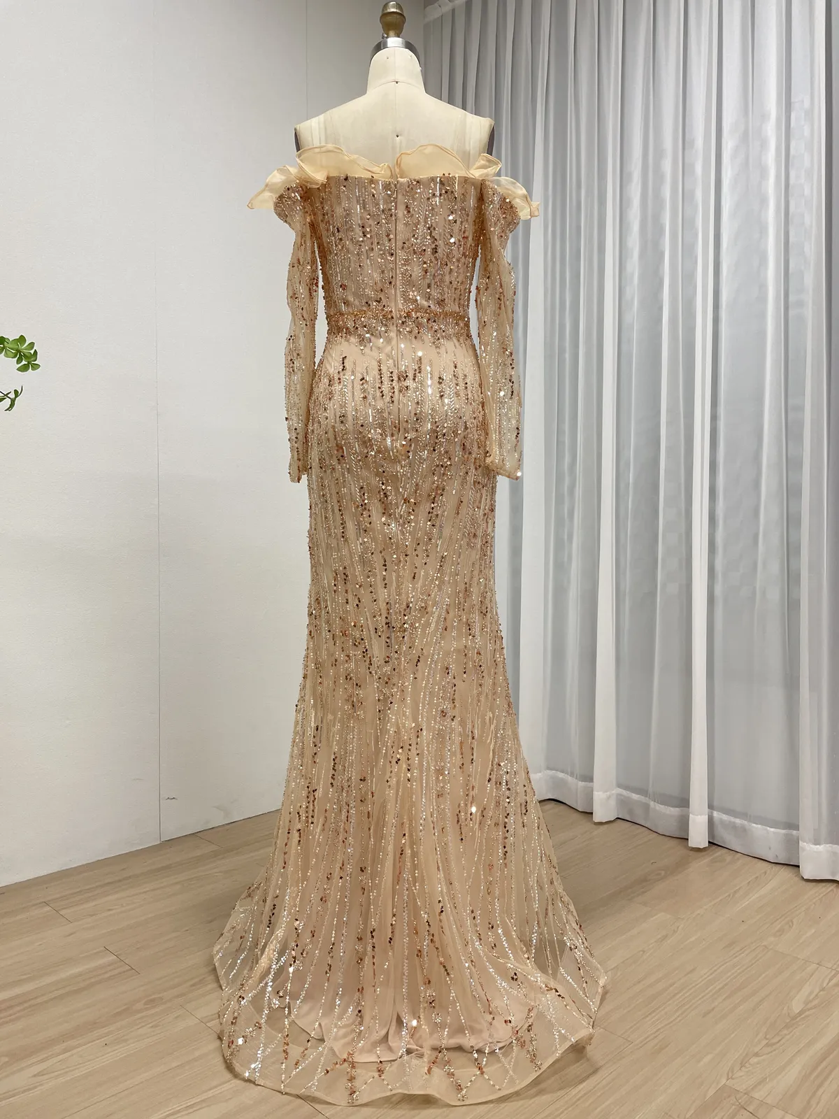 Champagne Off-the-Shoulder Beaded Gown with Ruffled Neckline & Long Sleeves MY30220 - 图片 5