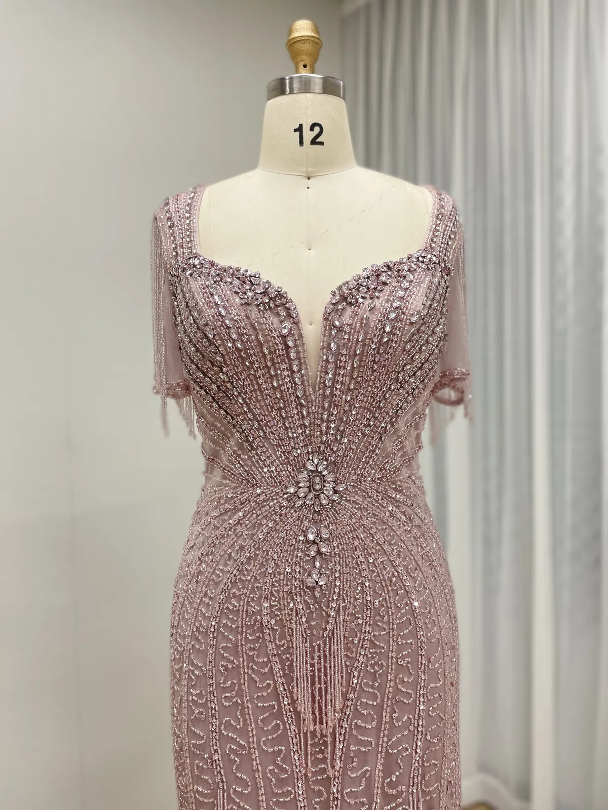 Dusty Rose Symmetrical Beaded Evening Gown with Fringe Sleeves – MB40343-2 - 图片 2