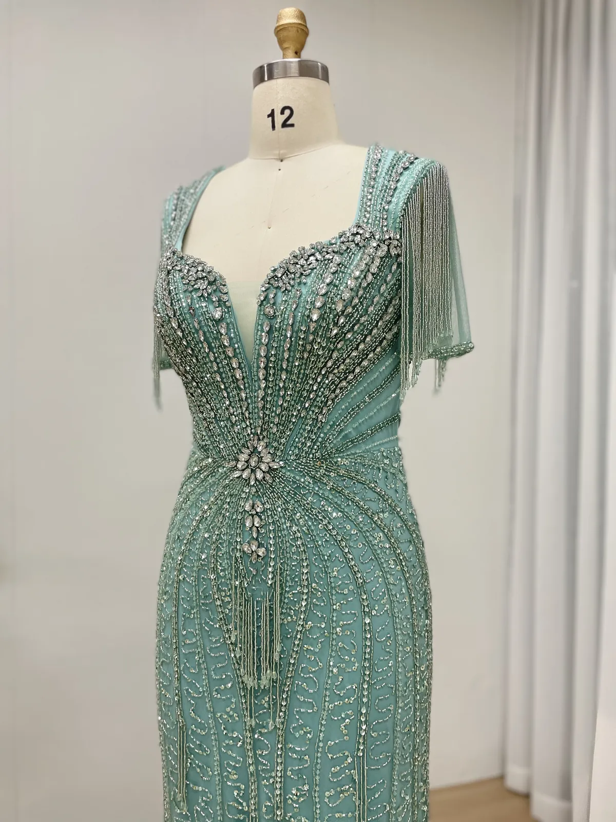 Dusty Rose Symmetrical Beaded Evening Gown with Fringe Sleeves – MB40343-2 - 图片 6